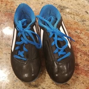 Excellent condition! Boys soccer cleats